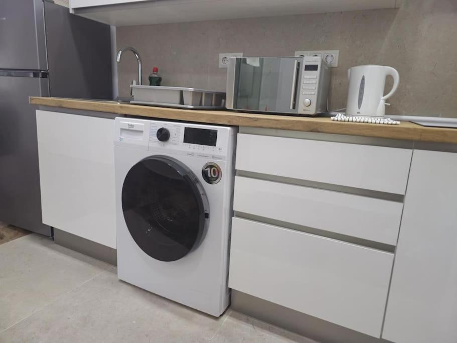 Tao City Center Apartment With Fee Wifi And Air Con By Namaste Elite Torremolinos Eksteriør billede